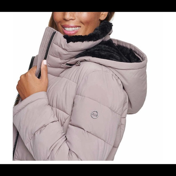 New Andrew Marc Long stretch parka - Picture 5 of 8